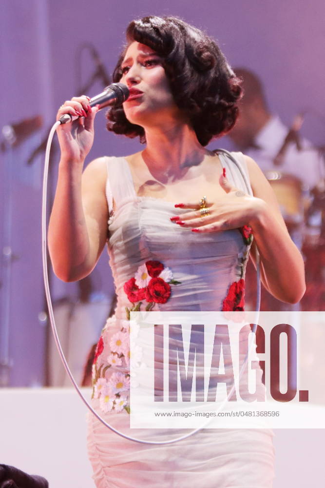 Radio One Big Weekend at Stockwood Park. Featuring: Raye Where: Luton, United Kingdom When: 26 May 2024 Credit: Mark Cavill Cover Images . NOT FOR USE BY NEWSPAPERS BASED IN THE UK.