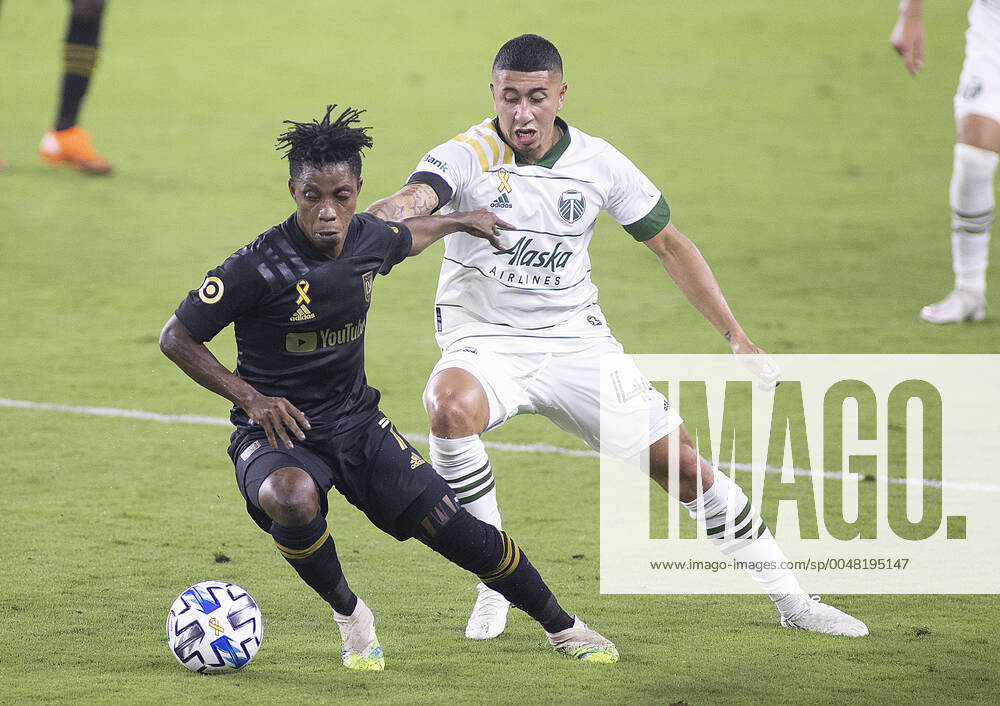 Latif Blessing 7 of the LAFC is defended by Marvin Loria 44 of the Portland Timbers during their MLS, Fussball Herren, USA game on Sunday September 13, 2020 at the Banc of California Stadium in Los Angeles, California. LAFC defeats Timbers, 4-2. JAVIER ROJAS PI Los Angeles USA - ZUMAp124 20200913_zaa_p124_021