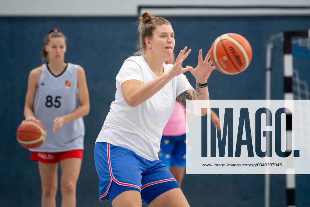 Klaudia Grudzien GISA Lions SV Halle Training start of the GISA Lions in the sports hall Lettin GISA Lions SV Halle Basketball 1 Bundesliga ERDGAS Sportarena Halle Saale 15 09 2020 Photo Holger John Sachsen Anhalt Germany
