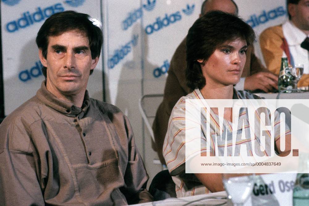 Ulrike Meyfarth und Trainer Gerd Osenberg (beide BR Deutschland) Leichtathletik Damen Leichtathletik 1983, Pressekonferenz, Pressetermin, Hochsprung Gruppe