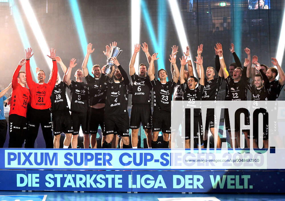 Handball Supercup THW Kiel SG Flensburg Handewitt 26 09 2020 in Düsseldorf THW Kiel as Supercup winner 2020 HM
