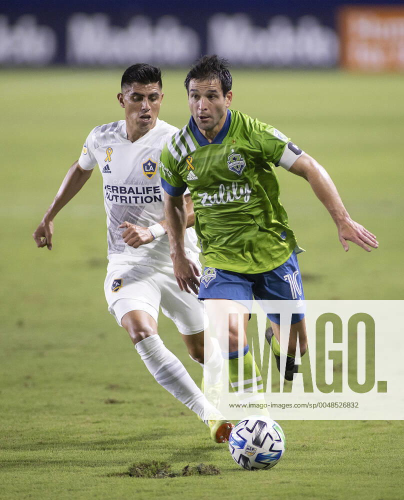 Nicolas Lodeiro 10 of the Seattle Sounders during their MLS, Fussball Herren, USA game with the LA Galaxy on Sunday September 27, 2020 at the Dignity Health Sports Park in Carson, California. JAVIER ROJAS PI Los Angeles USA - ZUMAp124 20200927_zaa_p124_045