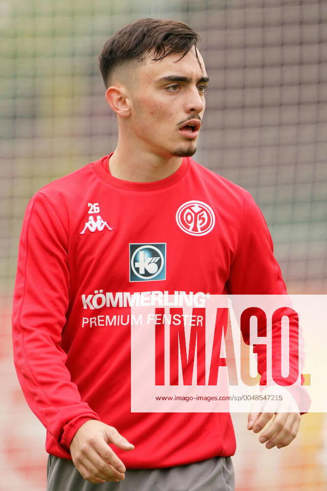 PAUL NEBEL TRAINING 1 FSV MAINZ 05 MAINZ