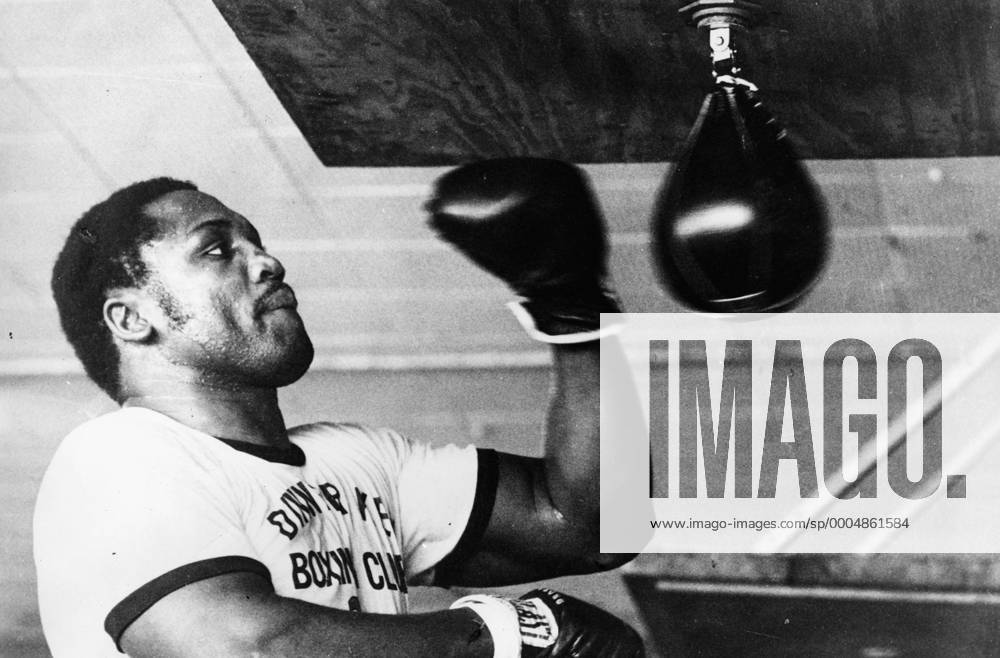 Smokin Joe Frazier (USA) - - ZUMAk09 o0 Aufnahmedatum geschätzt o0 Herren Boxen