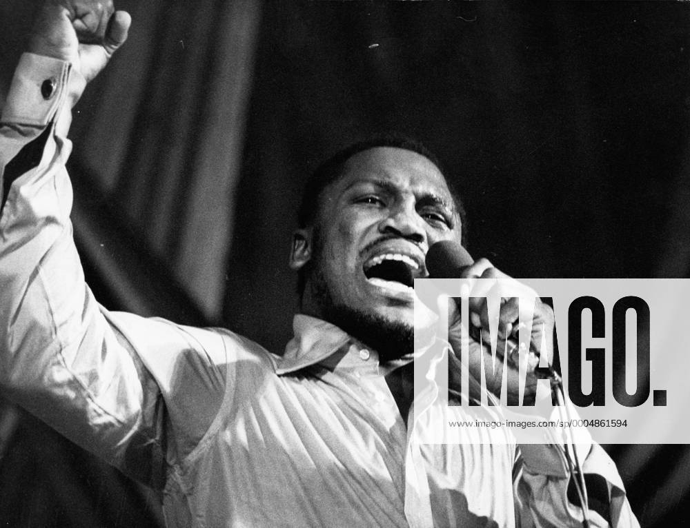 Smokin Joe Frazier (USA) - - ZUMAk09 o0 Aufnahmedatum geschätzt o0 Herren Boxen o0 privat Musik