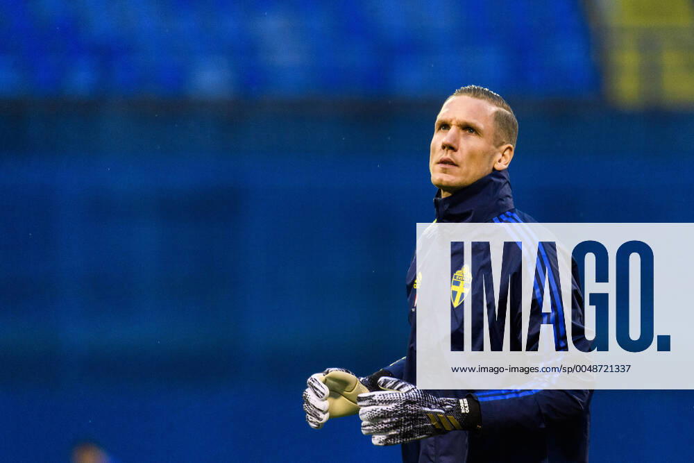 Goalkeeper Robin Olsen of Sweden during warm up ahead of the Nations League football match between Croatia and Sweden on October 11, 2020 in Zagreb Photo Ludvig Thunman BILDBYRAN kod LT LT0055 fotboll football soccer fotball nations league kroatien croatia sverige sweden sverige a bbeng,
