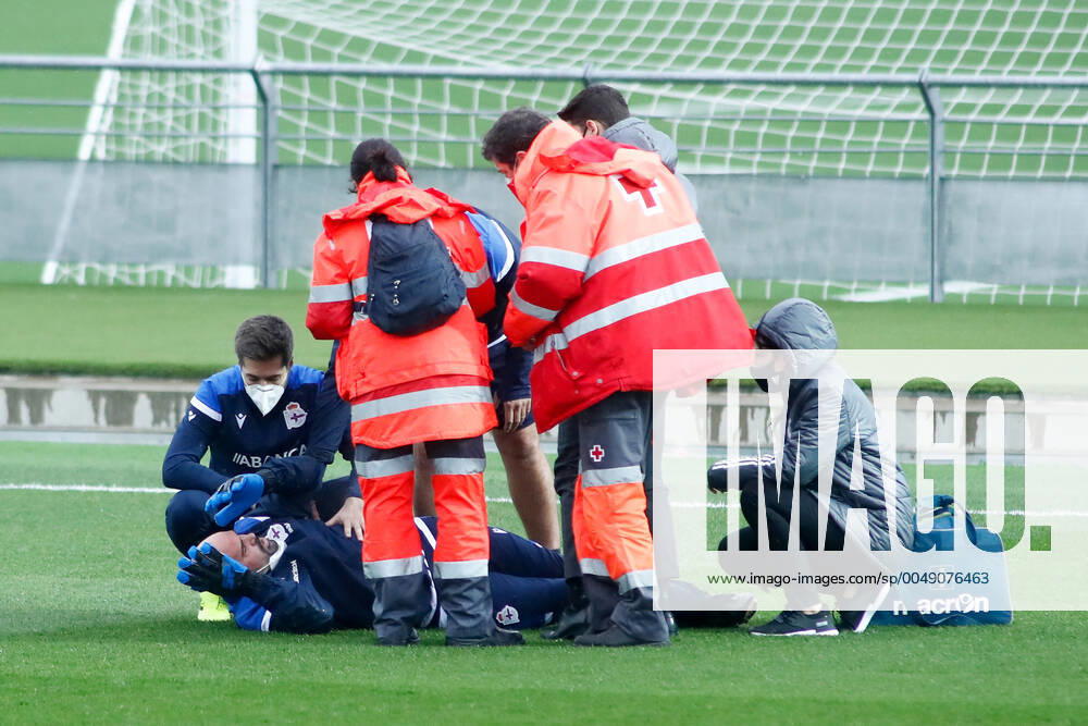 Francisco Martinez, goalkeeping coach of Deportivo, suffers an injury during the warm up of the spanish women league, Primera Iberdrola, football match played between Real Madrid and RC Deportivo de la Coruna Abanca at Ciudad Deportiva Real Madrid on November 04, 2020, in Valdebebas, Madrid, Spain. Valdebebas SPAIN - ZUMAa181 20201104_zaa_a181_002