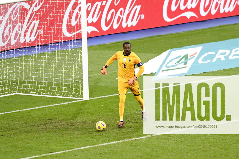 16 STEVE MANDANDA (FRA) FOOTBALL : France vs Finlande - Match Amical - 11 11 2020 FEP Panoramic