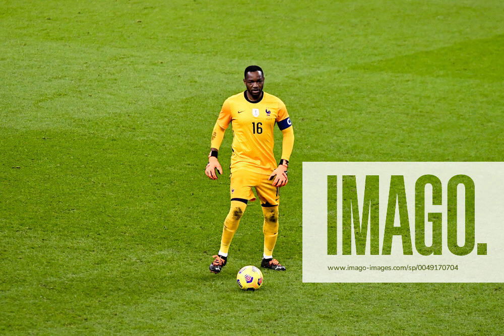 16 STEVE MANDANDA (FRA) FOOTBALL : France vs Finlande - Match Amical - 11 11 2020 FEP Panoramic