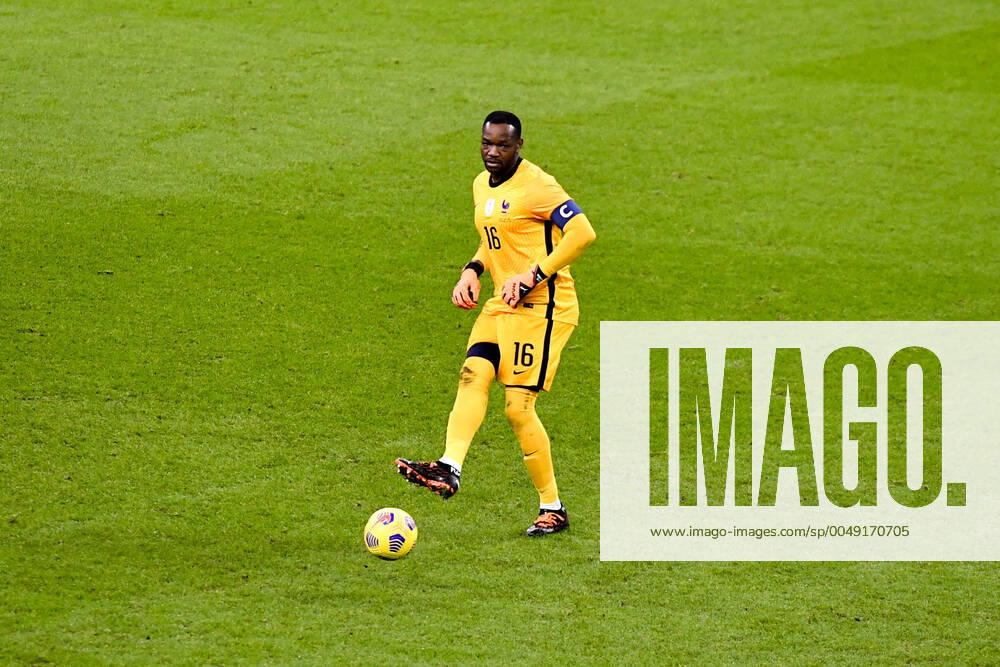 16 STEVE MANDANDA (FRA) FOOTBALL : France vs Finlande - Match Amical - 11 11 2020 FEP Panoramic
