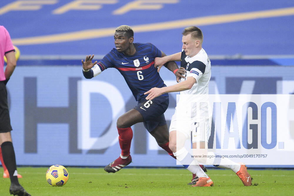 Paul Pogba (France) vs Rasmus Karjalainen (Finlande) FOOTBALL : France vs Finlande - Match Amical - stade de France - 11 11 2020 JBAutissier Panoramic