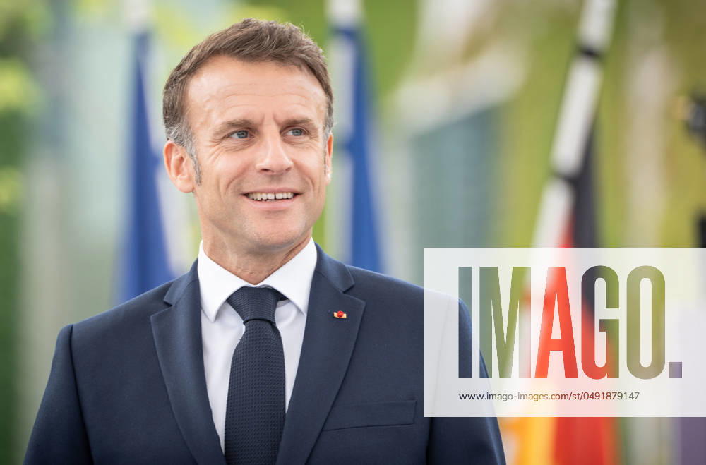 Visit by the President of the French Republic 75 years of the Basic Law Democracy Festival Stage talk with the German Federal President at the