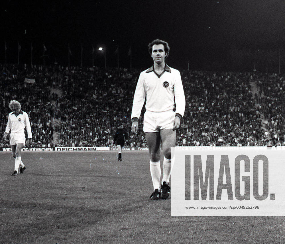 09 12 79 FC Bayern Munich Cosmos New York Germany, Munich, 09 12 1979, Football, Test match, FC Bayern Munich Cosmos New York Franz Beckenbauer Cosmos New York