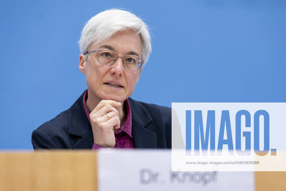 Dr. Brigitte Knopf, Deputy Chairwoman of the Expert Council for Climate Issues, recorded during the press conference on the special report on the review of the greenhouse gas projection data 2024 at the Federal Press Conference in Berlin, 03 06 2024 Berlin Germany