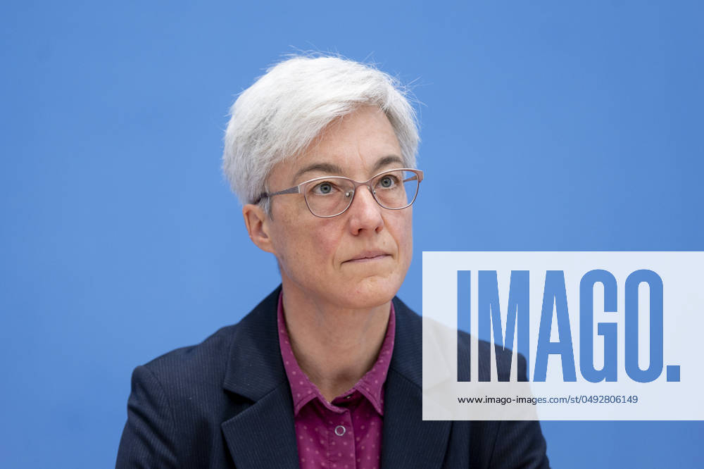 Dr. Brigitte Knopf, Deputy Chairwoman of the Expert Council for Climate Issues, recorded during the press conference on the special report on the review of the greenhouse gas projection data 2024 at the Federal Press Conference in Berlin, 03 06 2024 Berlin Germany