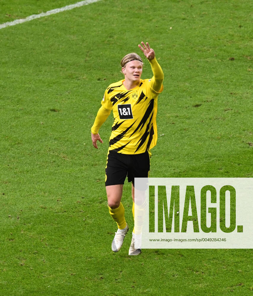 Soccer, men, 1 Bundesliga, season 2020 21, 8 matchday, Hertha BSC Borussia Dortmund, Erling Haaland Borussia Dortmund , cheers after goal for 1 3, 21 11 2020,