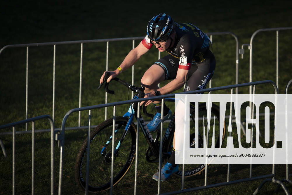 Belgian Thijs Aerts pictured in action during the Urban Cross Kortrijk men elite race, second race of the Trofee Veldrijden trophy (out of eight), in Kortrijk, Saturday 28 November 2020. KRISTOFxVANxACCOM x05911053x