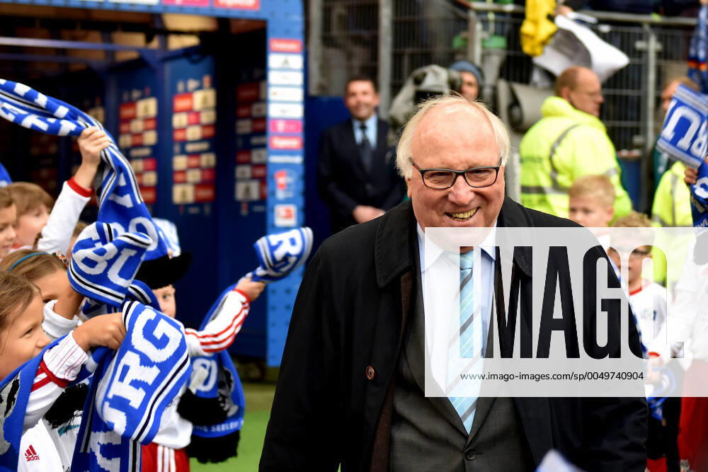 Hamburg, Germany 05 November 2016 1 BL 16 17 Hamburger SV vs Borussia Dortmund Uwe Seeler celebrates 80th birthday 1 BL 16 17 Hamburger SV vs Borussia Dortmund bec
