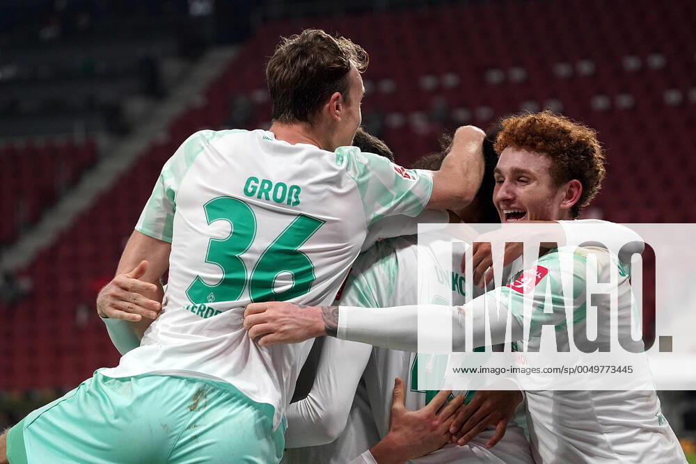 GER, FBL, FSV Mainz vs SV Werder Bremen 19 12 2020, Opel Arena, Mainz, GER, FBL, FSV Mainz vs SV Werder Bremen in picture shows Eren Dinkci Bremen is happy about the goal to 0 1 nordphotox xBratic nph00250