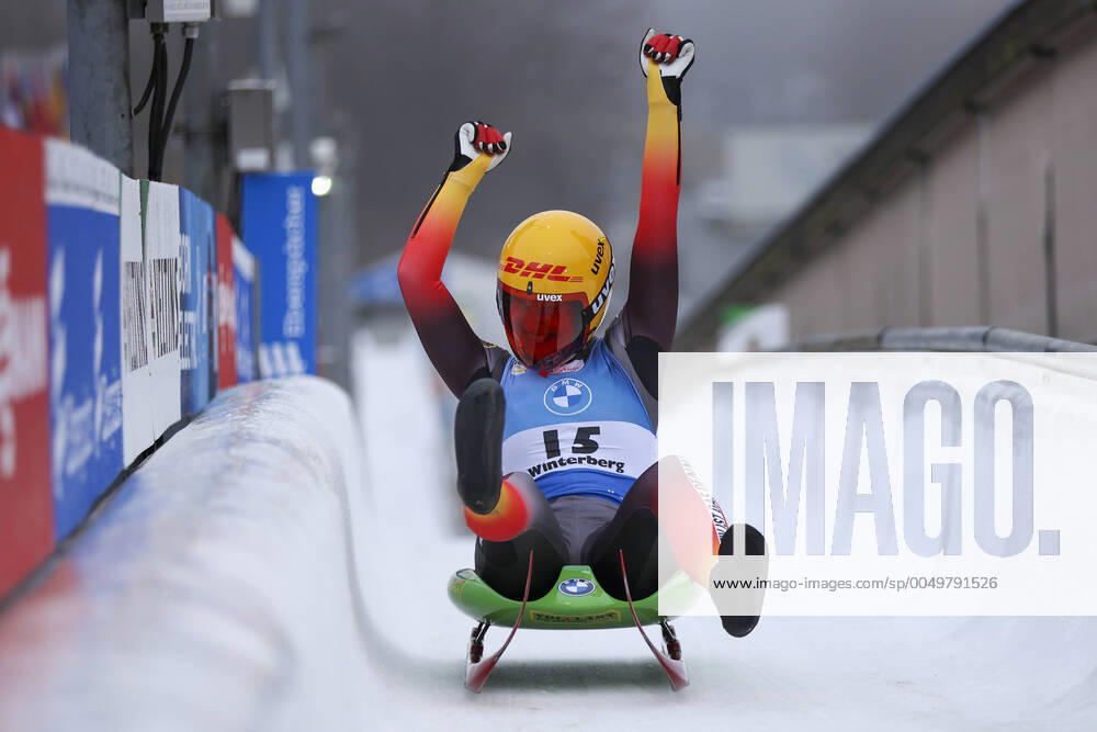 Luge World Cup BMW Sprint World Cup Winterberg, 20 12 2020 Joy about place 1 in womens sprint Julia Taubitz GER Luge World Cup BMW Sprint World Cup on 20 12 20 in the Veltins EisArena in Winterberg Germany