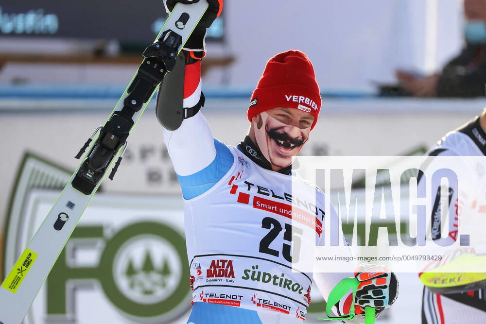 Bilder des Jahres 2020, Sport 12 Dezember ALPINE SKIING - FIS WC Alta Badia ALTA BADIA,ITALY,20.DEC.20 - ALPINE SKIING - FIS World Cup, giant slalom, men. Image shows the rejoicing of Justin Murisier (SUI). GEPAxpictures xThomasxBachun