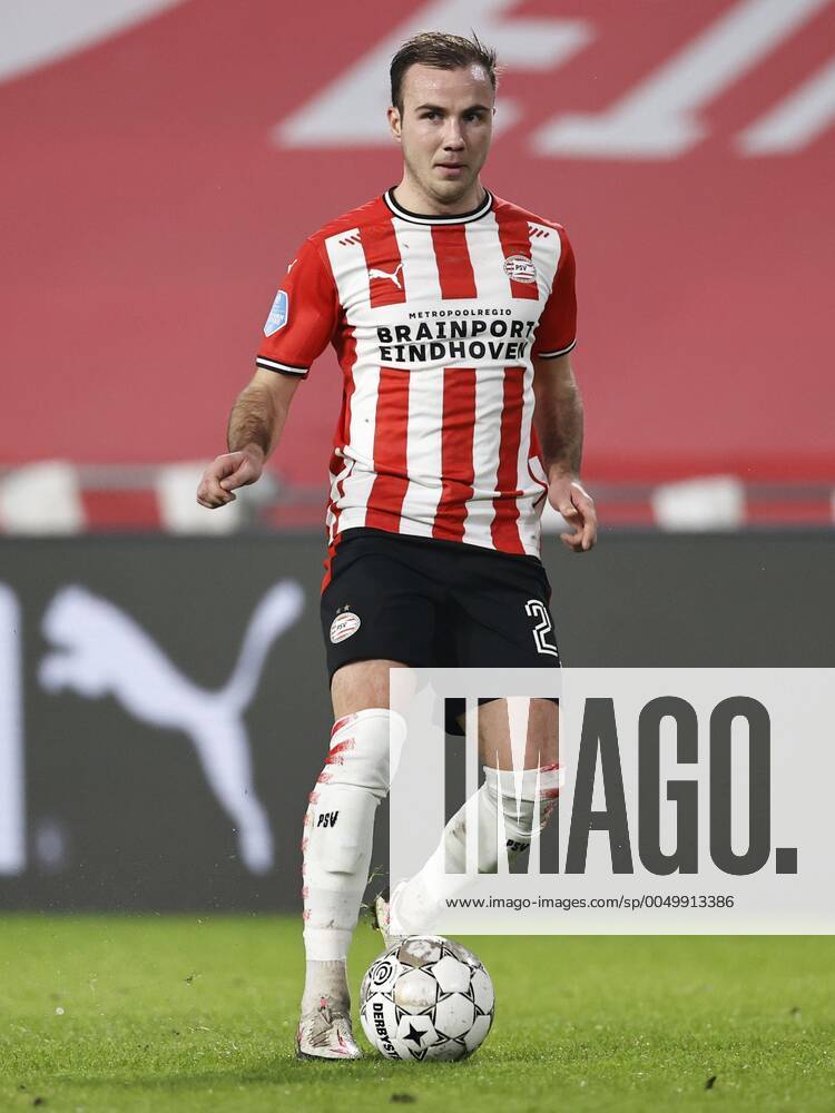 ENDHOVEN Mario Gotze of PSV Eindhoven during the Dutch Eredivisie match between PSV Eindhoven and VVV Venlo at the Phillips stadium on December 22, 2020 in Eindhoven, The Netherlands ANP MAURICE VAN STEEN Dutch Eredivisie 2020 2021 ANPxSportx IVx 426500698