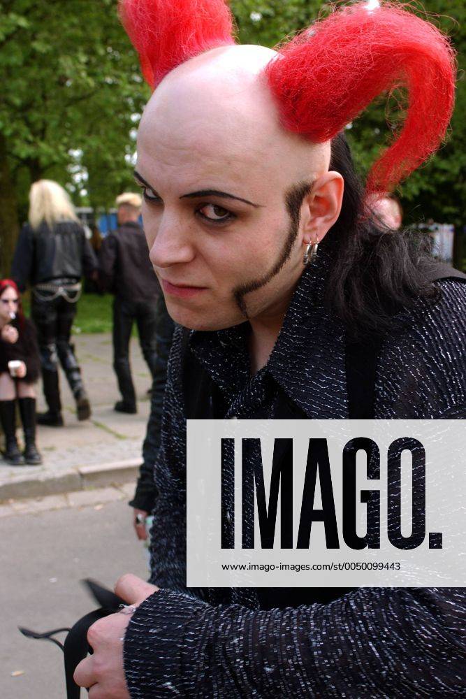 Sänger Bruno Kramm (GER Das Ich) beim Wave-Gotik-Treffen in Leipzig
