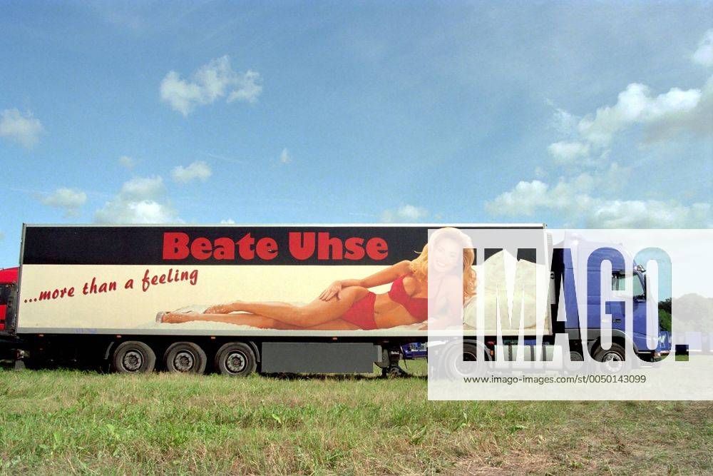 Geparkter Truck mit Beate-Uhse-Werbung beim Truckerfestival in Jüterbog