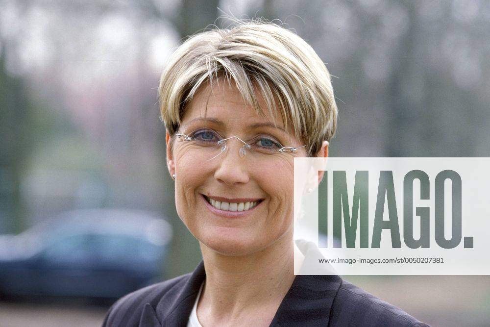 Moderatorin Jacqueline Stuhler (GER) anlässlich der Rheinland-Pfalz Ausstellung