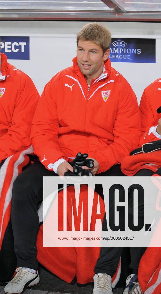 Thomas Hitzlsperger (VfB Stuttgart) auf der Ersatzbank