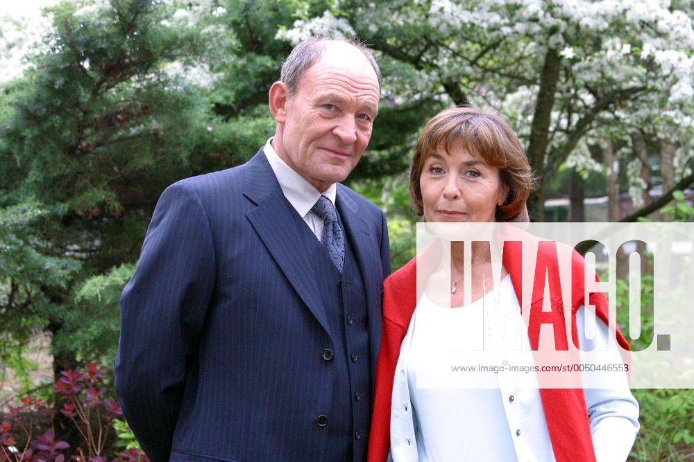 Schauspieler Michael Mendl und Schauspielerin Thekla Carola Wied (beide GER) anlässlich eines Pressetermins zum ARD-Fernsehfilm - Töchter - in Berlin