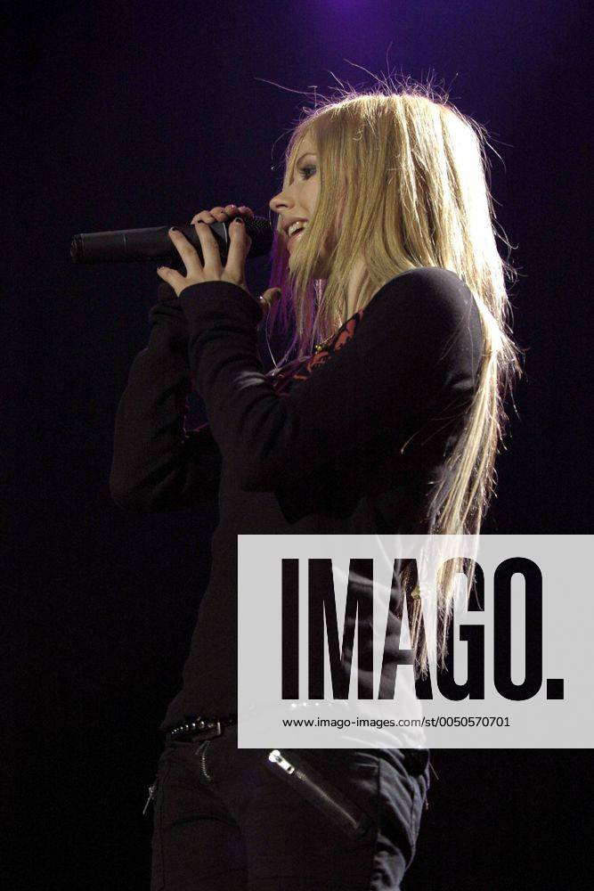 Sängerin Avril Lavigne (CAN) anlässlich eines Konzertes in der Olympiahalle München