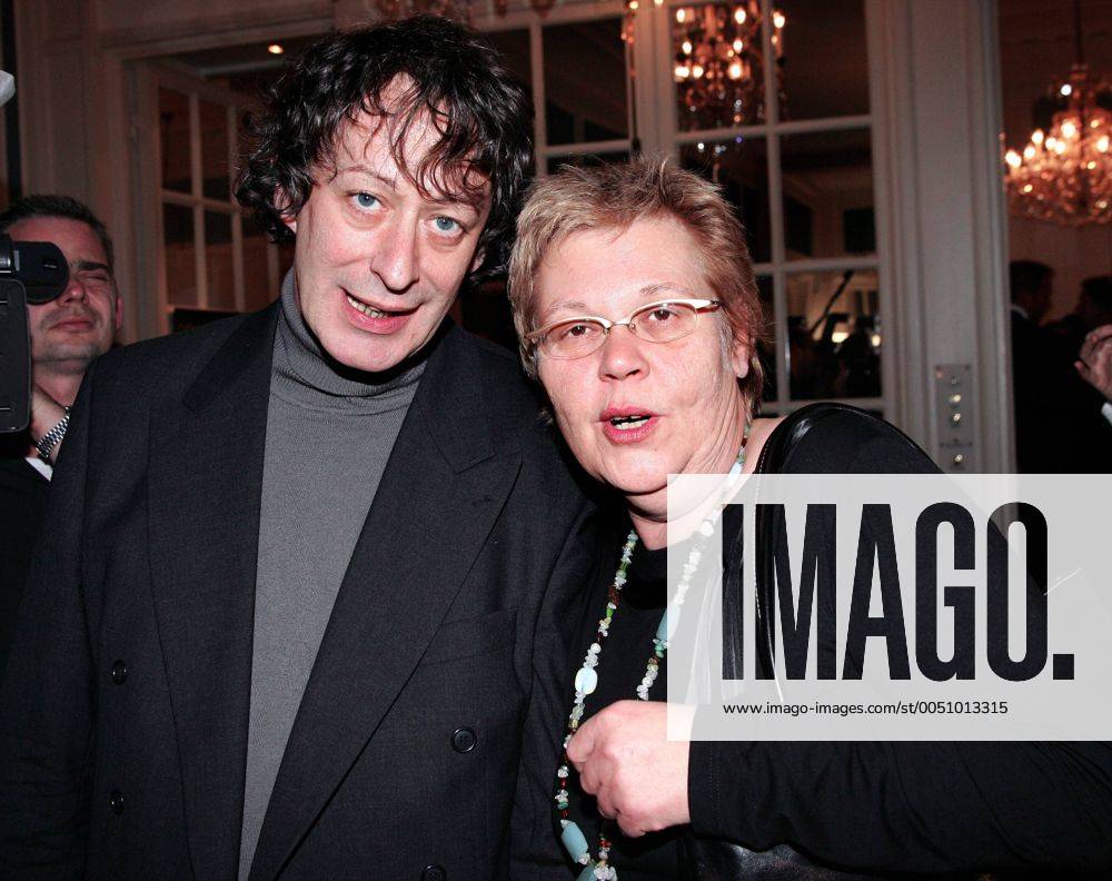 Moderator Ernie Reinhardt alias Lilo Wanders (GER) mit Ehefrau beim 18. MOVIE MEETS MEDIA im Atlantic Hotel Hamburg