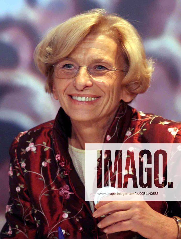 Emma Bonino (li., ITA Europaabgeordnete) während eines Treffens der Partei - Rosa nel pugno - in Mailand