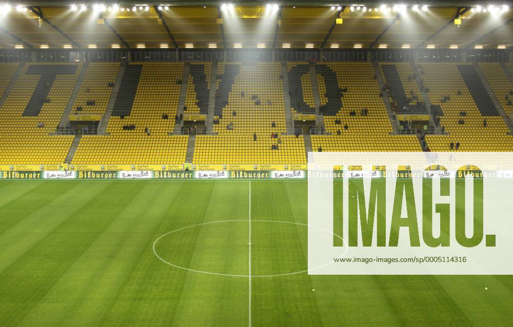 Fußball, Stadiongeschichte Alemannia Aachen Neuer Tivoli in Aachen, Heimspielstätte von Alemannia Aachen o0 Totale Stadion Leere