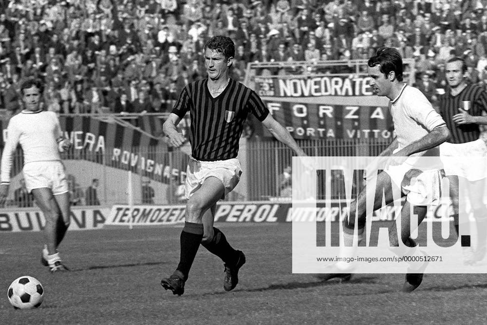 Angelo Benedicto Sormani (Milan, li.) Fußball Herren Serie A 1968 1969, 1. Italienische Liga, AC Mailand Gruppe Stadio Giuseppe Meazza, San Siro Mailand