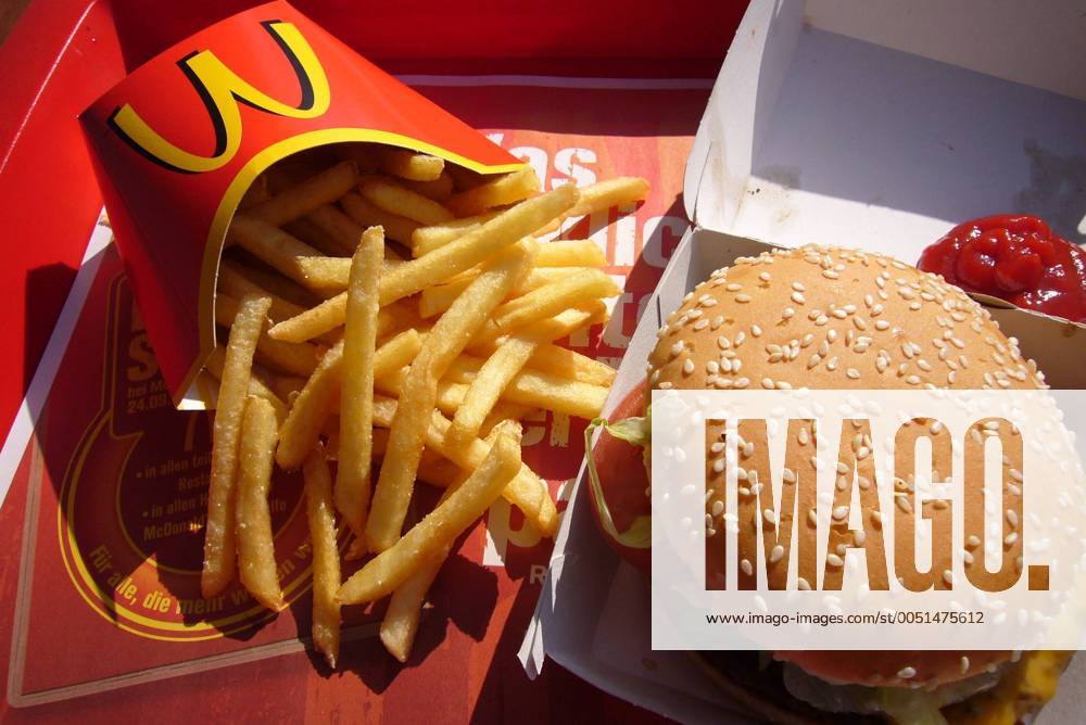 Bic Mac mit Pommes und Ketchup - McDonalds Menü