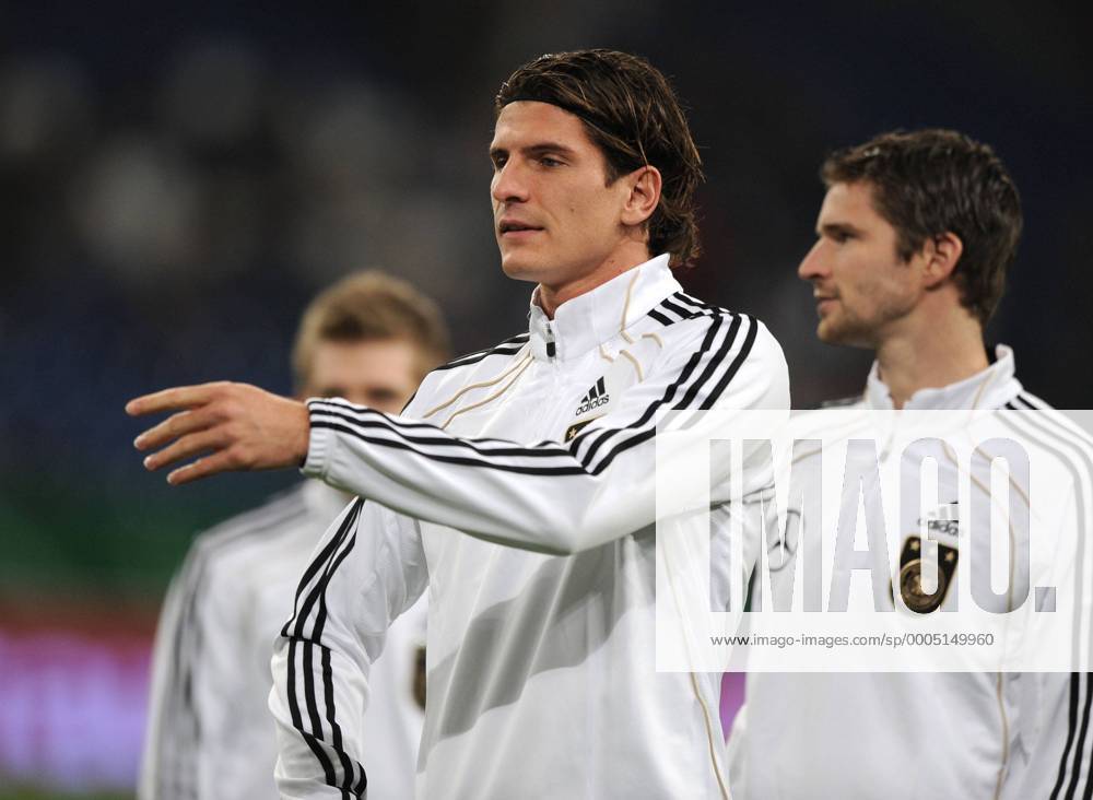 Fussball Länderspiel, Testspiel, DEUTSCHLAND - ELFENBEINKÜSTE 2-2, Mario Gomez (Deutschland, L) und Arne Friedrich (GER)