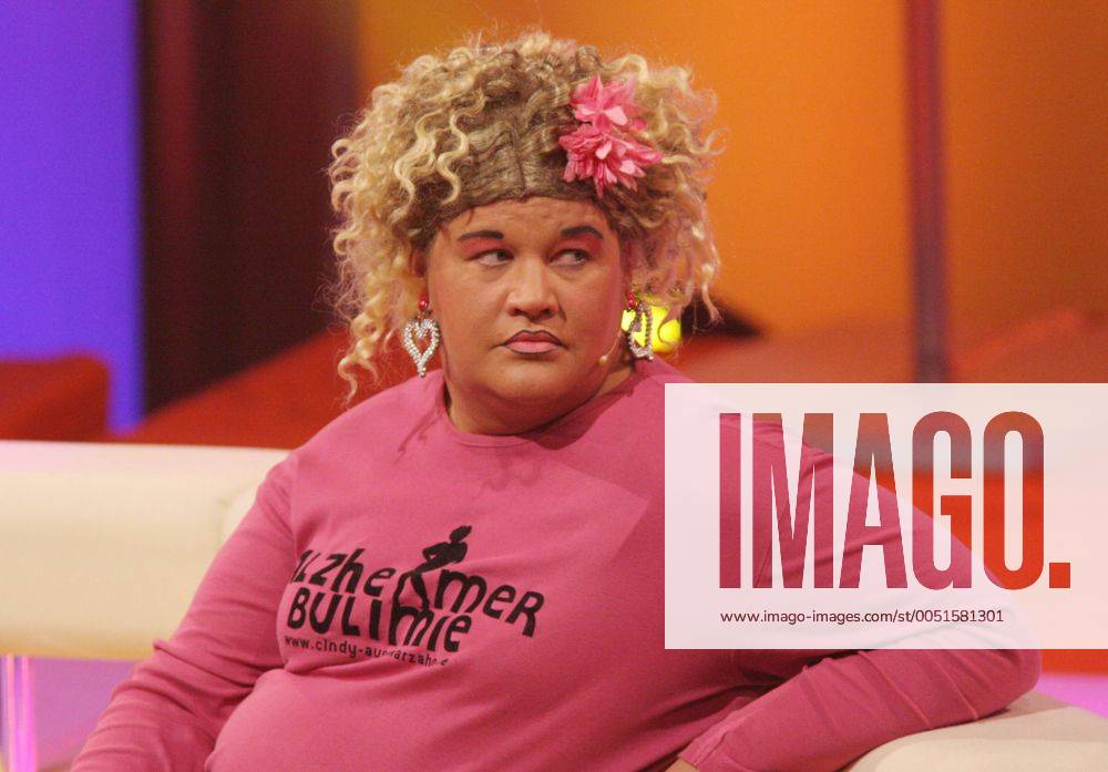 Comedian Cindy aus Marzahn (GER) anlässlich der Sat1-Fernsehshow - Wer zuletzt lacht...! - in Berlin
