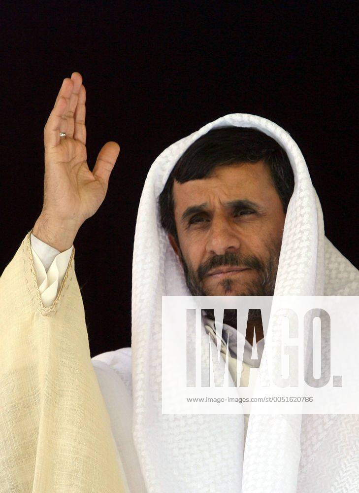 Präsident Mahmoud Ahmadinejad (IRI) in Ahvaz - - irn2007010302