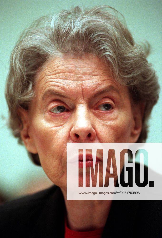 Jeane Kirkpatrick (USA) anlässlich einer Anhörung in Washington D.C. - (WAP99031003)