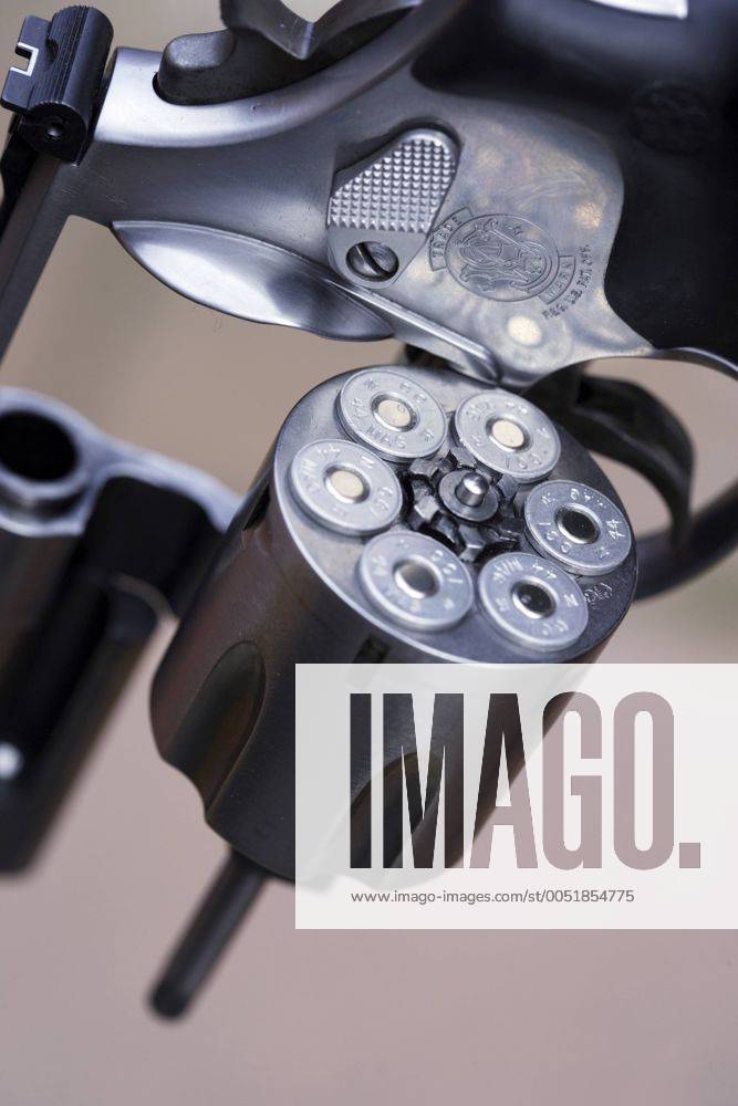 Ausgeklappte Trommel eines Revolvers