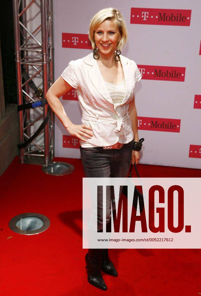Fernsehmoderatorin Aleksandra Bechtel (GER) anlässlich der - iPhone Launch Party - in Köln