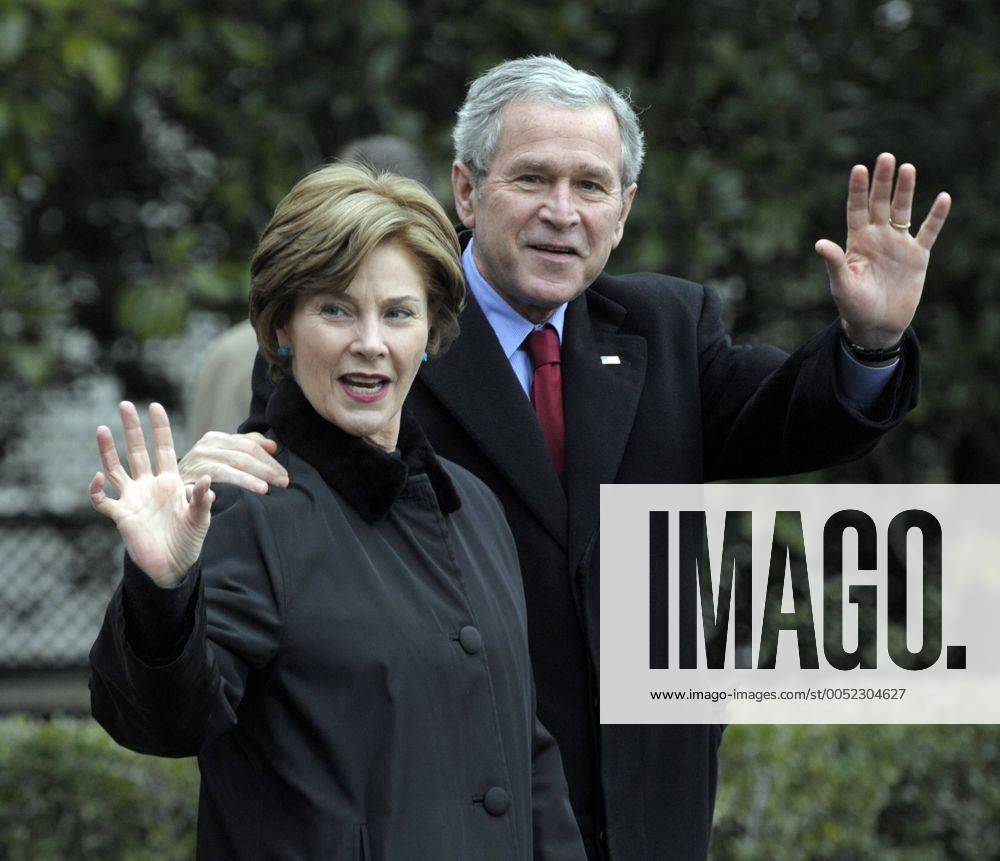Präsident George W. Bush mit Ehefrau und First Lady Laura (beide USA) in Washington D.C. WAP2007122101