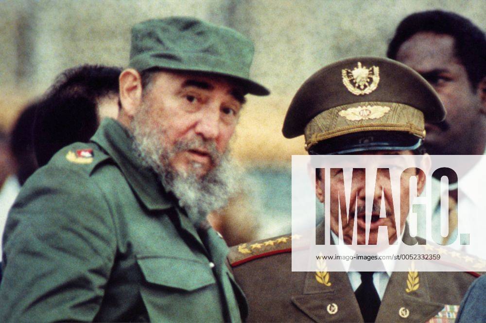 Präsident Fidel Castro (li.) und Verteidigungsminister Raul Castro (beide Kuba) - (ark12211988701)