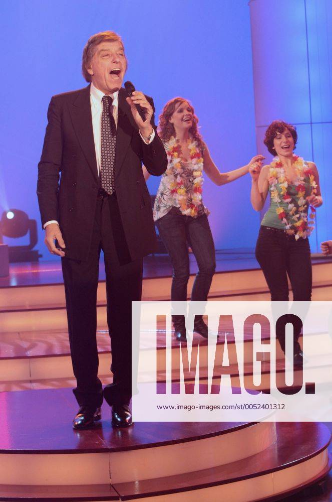Sänger Bata Illic anlässlich der NDR-Fernsehsendung - Aktuelle Schaubude - in Hamburg