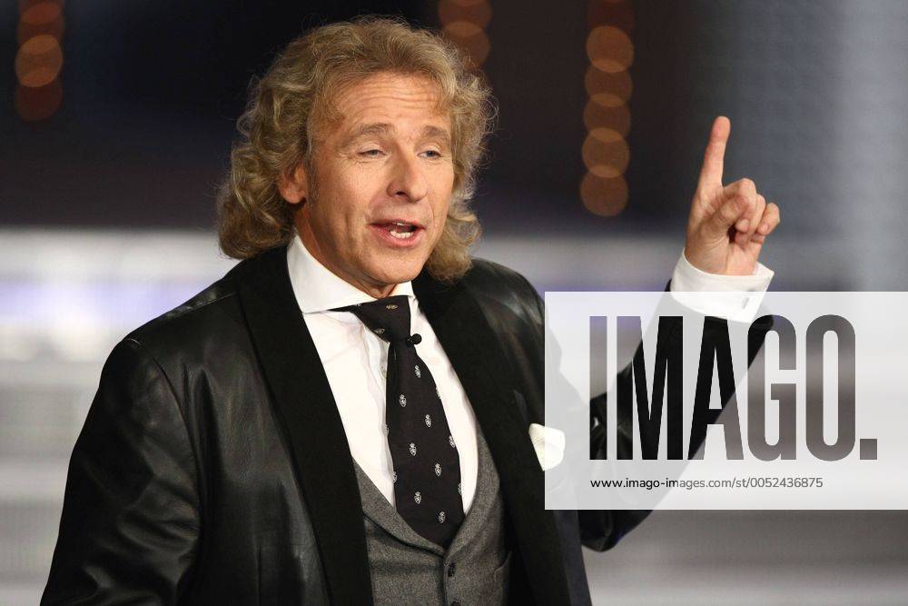 Moderator Thomas Gottschalk während der ZDF-Fernsehshow - Wetten, dass...? - in Halle
