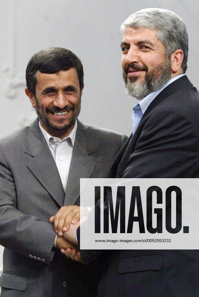 Präsident Mahmoud Ahmadinejad (li., Iran) und Khaled Meshaal (Palästina Hamas-Führer) während eines Treffens in Teheran (iri20080526101)