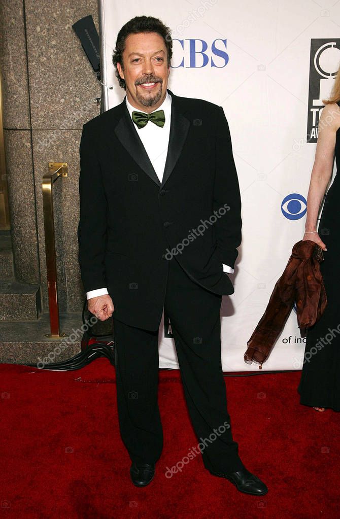 Tim Curry at arrivals for American Theatre Wings Antoinette Perry 2005 Tony Awards, Radio City Music Hall, New York, NY, Sunday, June 05, 2005. Photo by: Gregorio Binuya Everett Collection