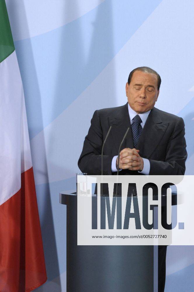 Ministerpräsident Silvio Berlusconi (Italien) während einer Pressekonferenz in Berlin